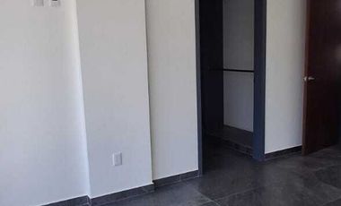 CASA EN RENTA EN LAGO