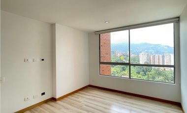 Apartamento en Arriendo Loma de Los Benedictinos Envigado
