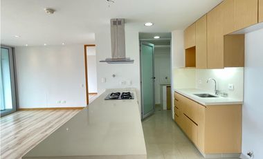 Apartamento en Arriendo Loma de Los Benedictinos Envigado