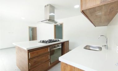 Arriendo Hermoso Apartaestudio tipo casa Envigado