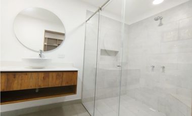 Arriendo Hermoso Apartaestudio tipo casa Envigado
