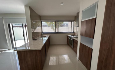 HERMOSA CASA RENTA LOMAS DEL MOLINO
