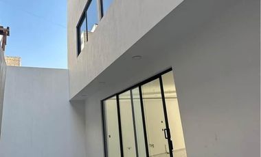 CASA EN VENTA CON SEGURIDAD EN VALLE ESCONDIDO, ATIZAPÁN DE ZARAGOZA