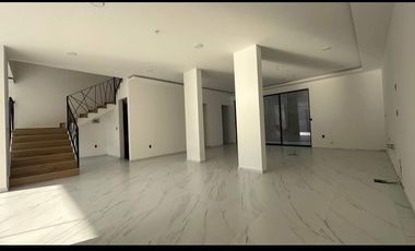 CASA EN VENTA CON SEGURIDAD EN VALLE ESCONDIDO, ATIZAPÁN DE ZARAGOZA