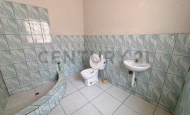 !Hermosa Casa de 3 Pisos en el Rímac! Ubicación Privilegiada Frente a Parque