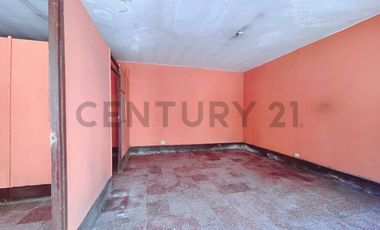 !Hermosa Casa de 3 Pisos en el Rímac! Ubicación Privilegiada Frente a Parque
