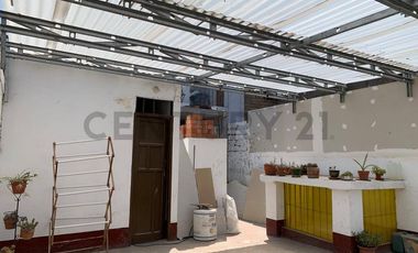 CASA EN ALQUILER SEMI-AMIBLADA 150m² 3 Dirmitorios
