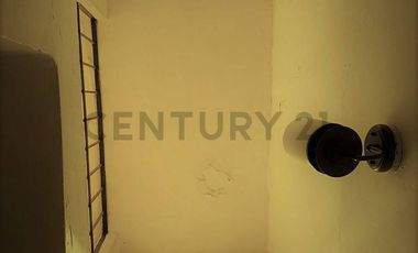 CASA EN ALQUILER SEMI-AMIBLADA 150m² 3 Dirmitorios