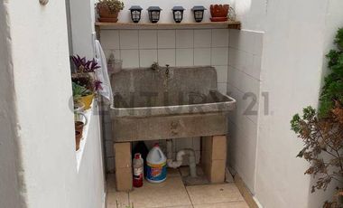CASA EN ALQUILER SEMI-AMIBLADA 150m² 3 Dirmitorios