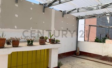CASA EN ALQUILER SEMI-AMIBLADA 150m² 3 Dirmitorios