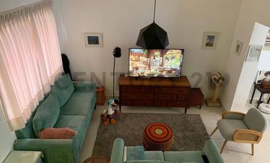 CASA EN ALQUILER SEMI-AMIBLADA 150m² 3 Dirmitorios