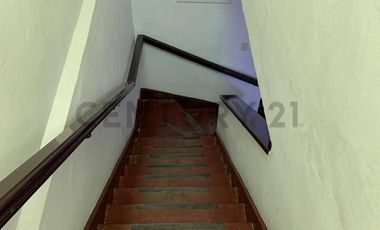 CASA EN ALQUILER SEMI-AMIBLADA 150m² 3 Dirmitorios