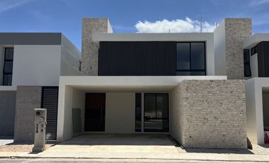 CASA EN VENTA EN PRIVADA