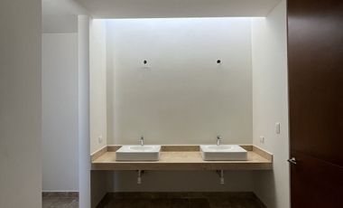 CASA EN VENTA EN PRIVADA