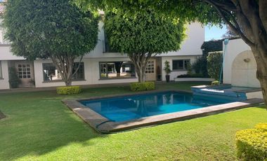 Olivar de los Padres, CH Desarrollado alrededor de jardín común con alberca