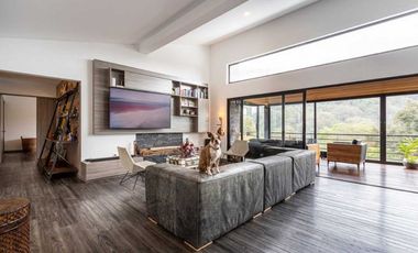 Vendo Espectacular Casa represa la Fe  el Retiro