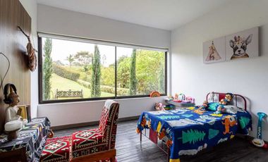 Vendo Espectacular Casa represa la Fe  el Retiro