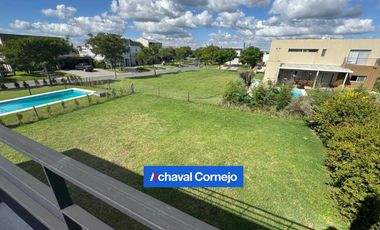 Casa en Puertos, Vistas con amplio jardín