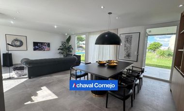 Casa en Puertos, Vistas con amplio jardín