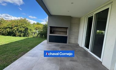 Casa en Puertos, Vistas con amplio jardín