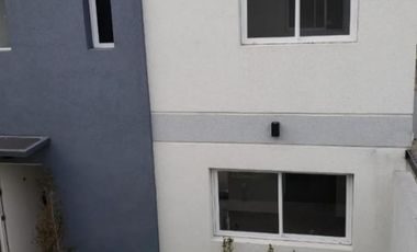 Dúplex en venta - 2 Dormitorios 2 Baños - Cochera - 70Mts2 - Ituzaingó Norte
