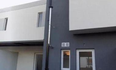 Dúplex en venta - 2 Dormitorios 2 Baños - Cochera - 70Mts2 - Ituzaingó Norte