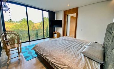 Casa en El Alto de Palmas Medellin en Arriendo sector la Esperanza