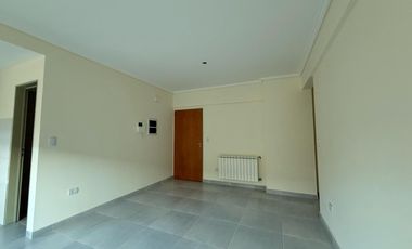 Departamento de tres ambientes con pileta a la venta en Avellaneda