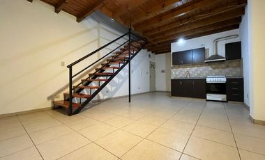 Alquiler 2 ambientes tipo Duplex - Avenida Crovara 400