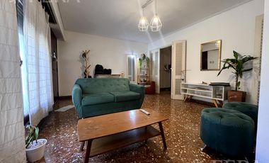 Venta casa 4 ambientes con patio en Wilde