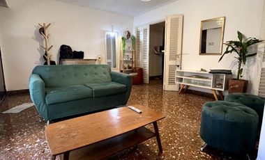 Venta casa 4 ambientes con patio en Wilde