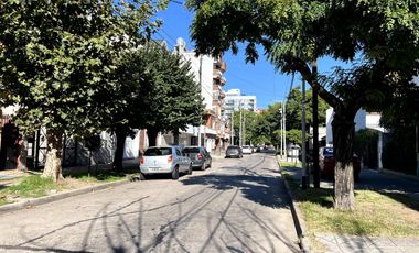 Venta casa 4 ambientes con patio en Wilde