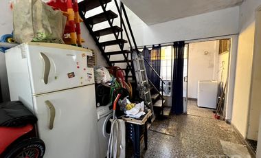 Venta casa 4 ambientes con patio en Wilde