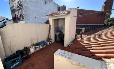Venta casa 4 ambientes con patio en Wilde