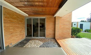 Casa para Arriendo Amoblado en Llanogrande