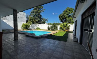 Cerro de las Rosas - Uso Comercial - 1 Planta - 370Mts2 Cub