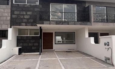 Casa en Renta en Condominio en Altos Juriquilla
