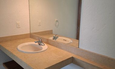 DEPARTAMENTO EN RENTA EN CUERNAVACA, A 1 CUADRA DE LA UNINTE