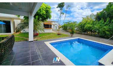 VENTA Casa de playa en Río Hato, San Carlos