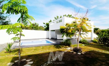 VENTA Casa de playa en Río Hato, San Carlos