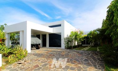 VENTA Casa de playa en Río Hato, San Carlos