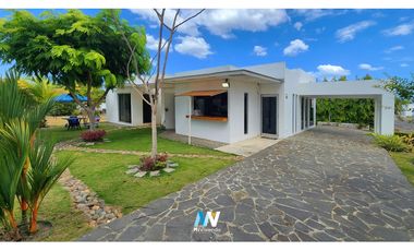 VENTA Casa de playa en Río Hato, San Carlos