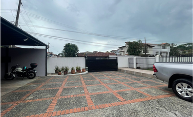 BETANIA / LA ALAMEDA / 2088M / DOS NIVELES  / PISCINA / 10 PARKIN