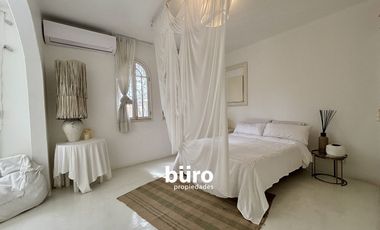 ACOGEDORA CASA EN ALQUILER DE ESTILO MEDITERRANEO EN SAN ISIDRO