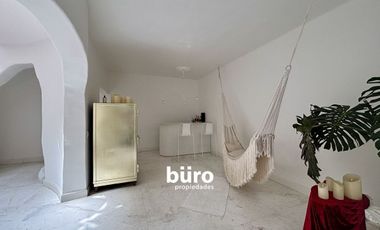 ACOGEDORA CASA EN ALQUILER DE ESTILO MEDITERRANEO EN SAN ISIDRO