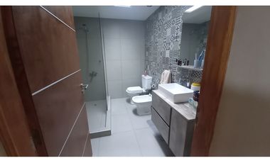 CASA RECICLADA EN VENTA EN GODOY CRUZ