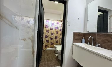 Venta casa San benito dos dormitorios cochera doble y pileta.