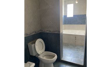 Dos inmuebles en un mismo lote Echeverria y Ayolas