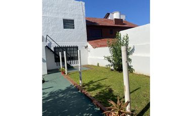 Dos inmuebles en un mismo lote Echeverria y Ayolas