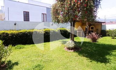 CASA INDEPENDIENTE DE VENTA  SECTOR MIRASIERRA EN EL VALLE DE LOS CHILLOS